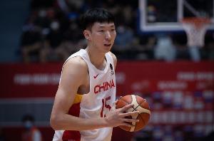 直播吧：周琦是腰伤复发 眼睛没问题