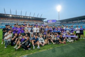 开云体育官网-100名2025年高三毕业生来到泰达足球场，参与津门虎公开日活动