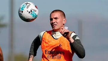 开云体育下载-阿斯：马斯坦托诺放弃休息争取首发，他正期待为皇马打入首球