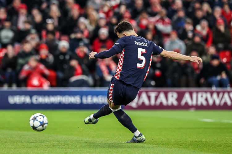 开云体育下载-罗马诺：佩里西奇想回国米，国米也想签回他，但埃因霍温不想放人