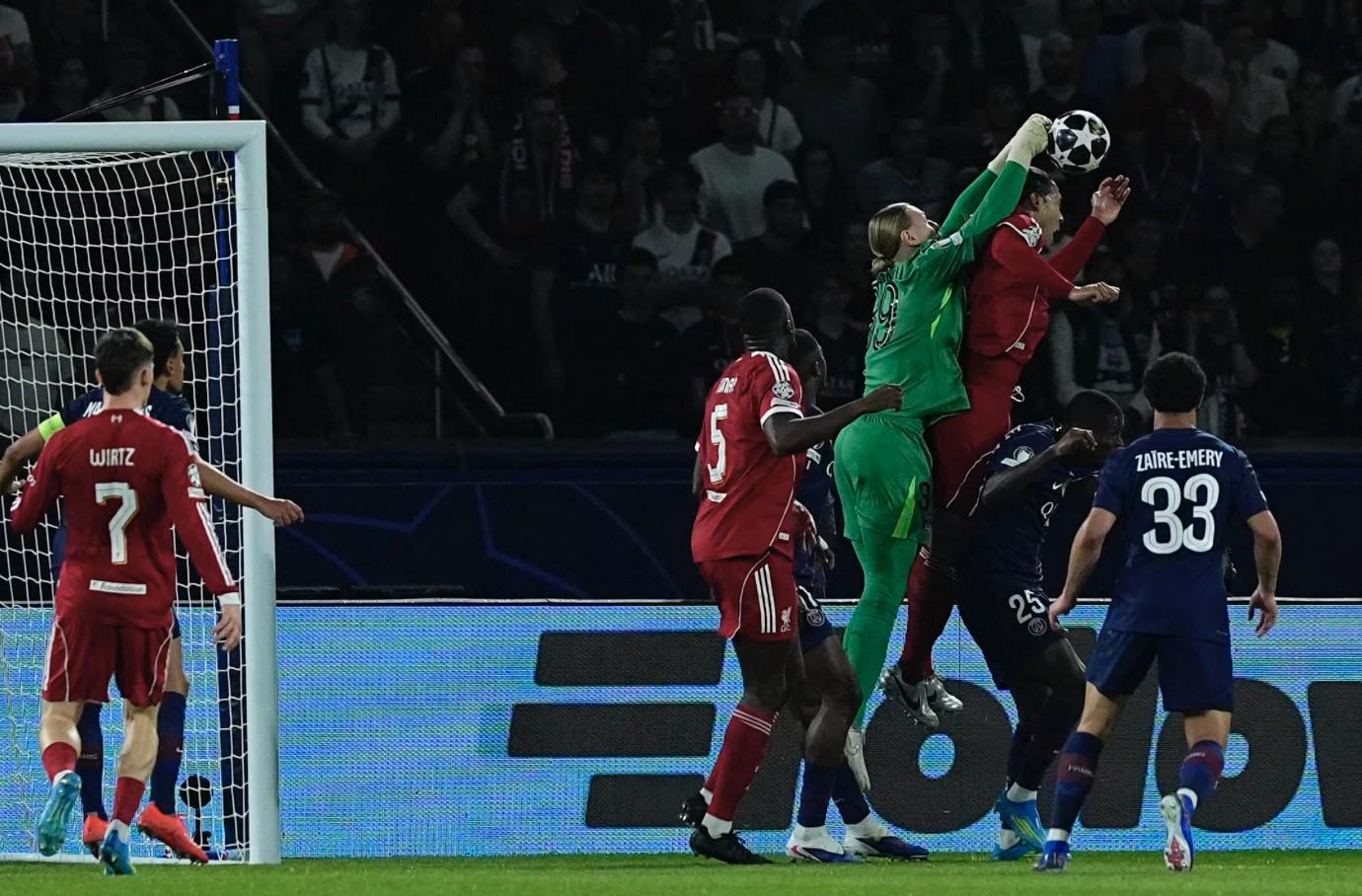 开云体育app-萨福诺夫：作为门将，我对利物浦今晚没获得什么机会很满意